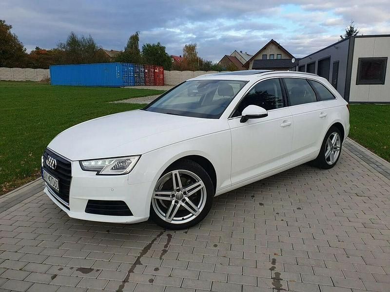 Biały Używany 2016 Audi A4 Kombi | 60 000 zł (Dość drogi) - Obraz 1/4