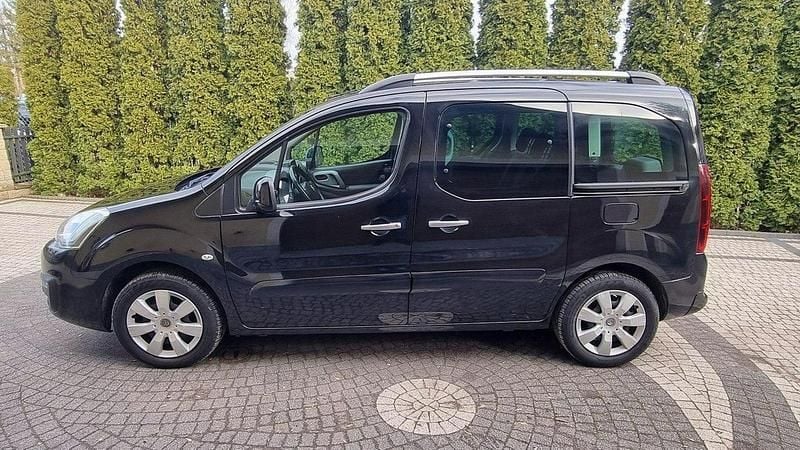Używany Citroën Berlingo 99 KM (72 kW) 2016 Czarny Minivan