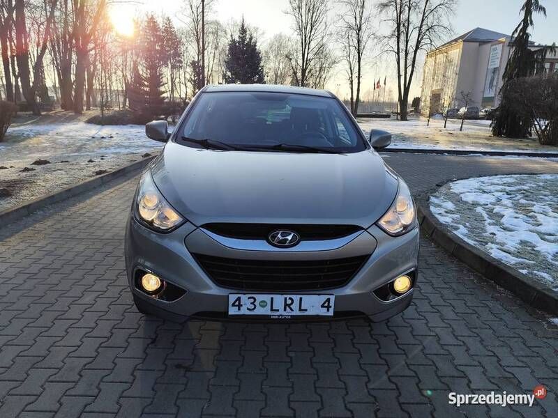 Szary Używany 2010 Hyundai ix35 SUV | 33 500 zł (Uczciwa cena) - Obraz 1/4