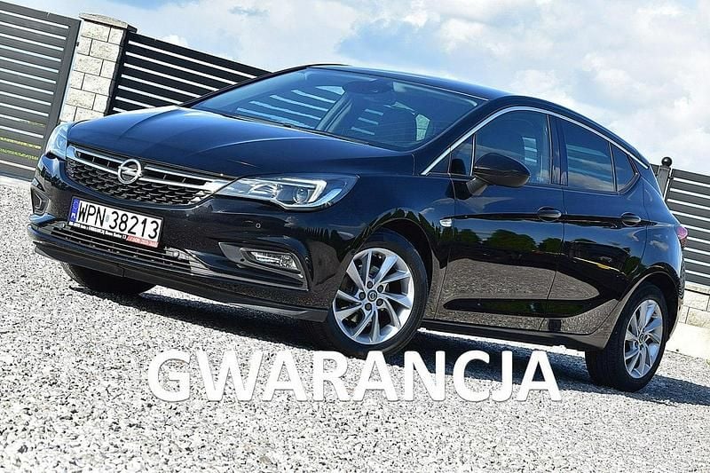 Czarny Używany 2017 Opel Astra Hatchback | 37 900 zł (Uczciwa cena) - Obraz 1/4