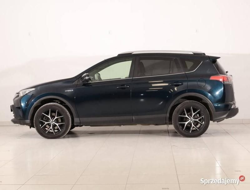 Używany Toyota RAV4 Hybrid 2017 Czarny SUV