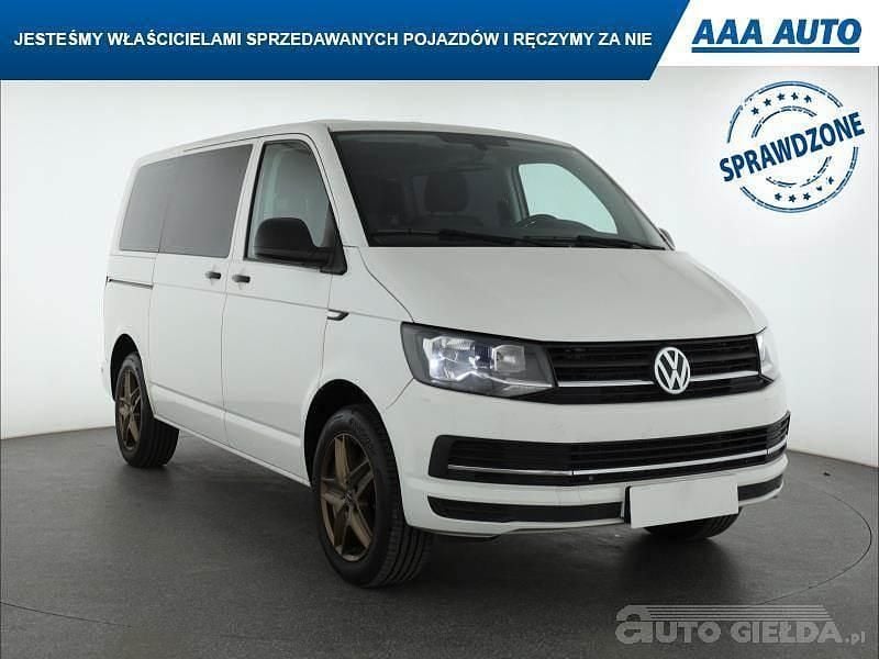 Używany VW T6 2015 Biały Van