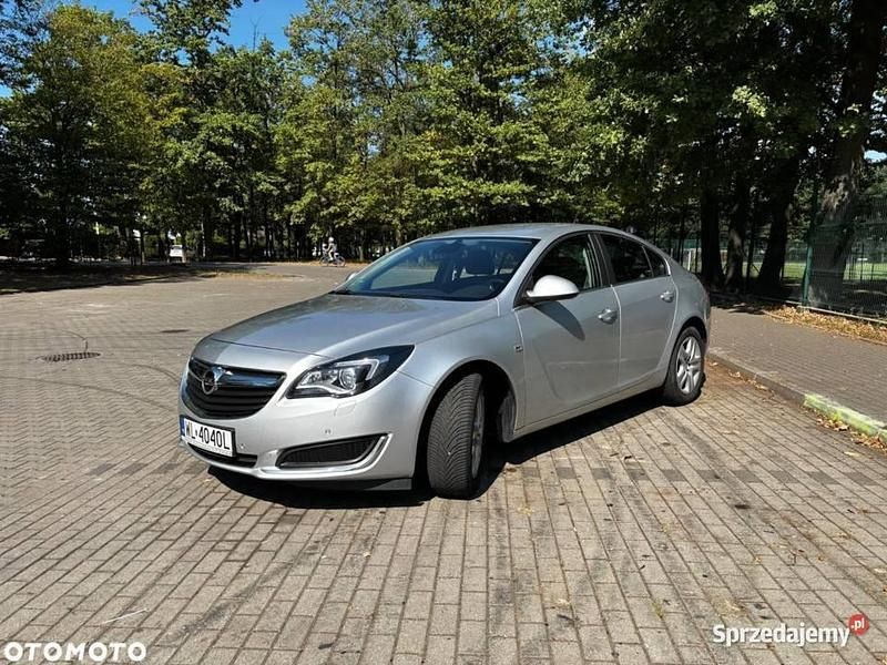 Srebrny Używany 2016 Opel Insignia Hatchback | 35 500 zł (Super Cena) - Obraz 1/4