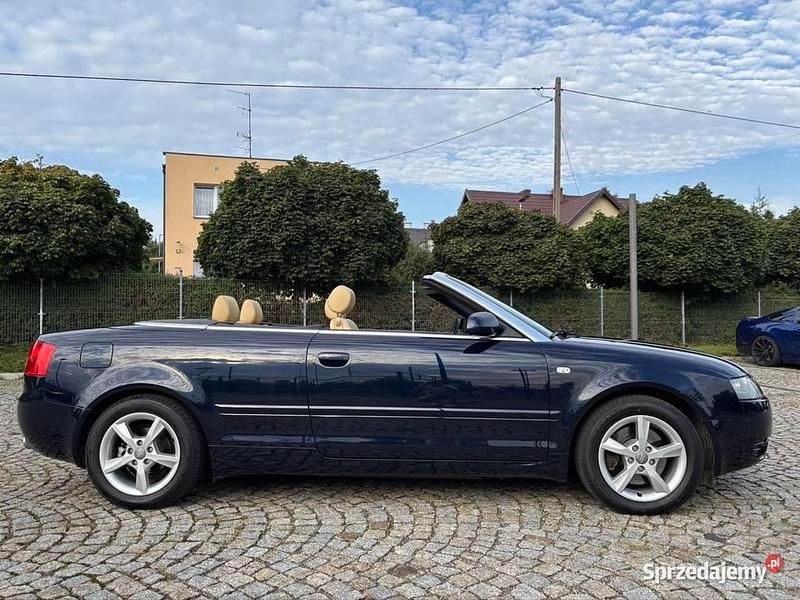 Granatowy Używany 2003 Audi A4 Cabriolet Kabriolet | 24 900 zł - Obraz 1/4