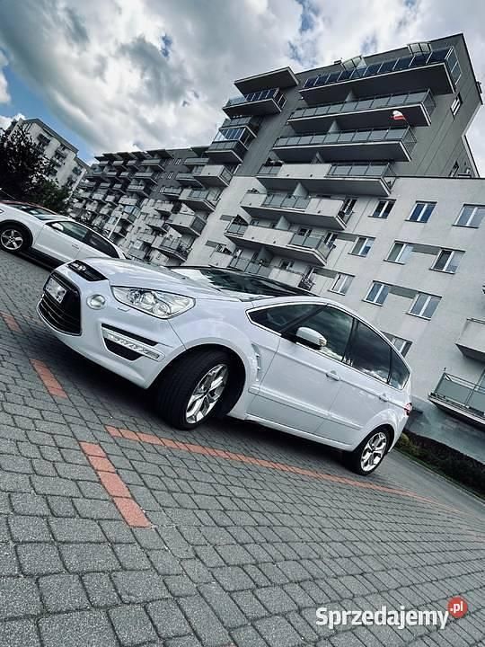 Biały Używany 2011 Ford S-MAX S Minivan | 28 500 zł (Uczciwa cena) - Obraz 1/4
