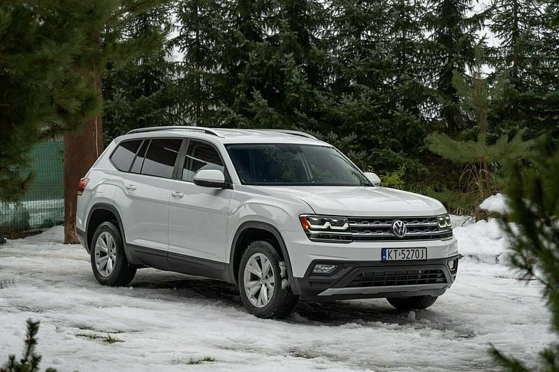 Używany VW Atlas SE 235 KM (172 kW) 2018 Biały (metalik) SUV