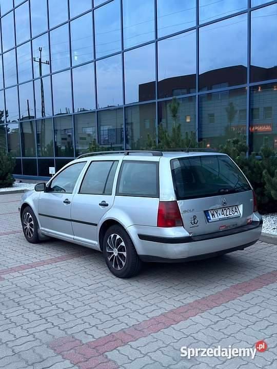 Srebrny Używany 2001 VW Golf IV Kombi | 2700 zł (Uczciwa cena) - Obraz 1/4