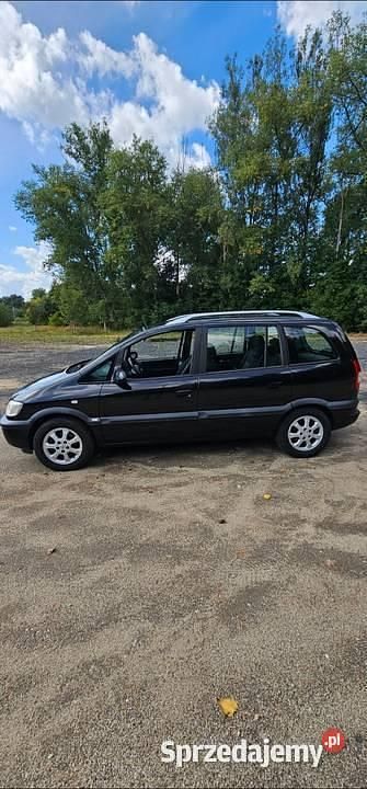 Czarny Używany 2004 Opel Zafira Minivan | 2000 zł (Super Cena) - Obraz 1/4