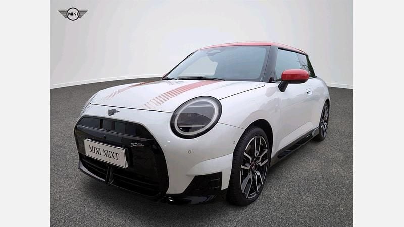 Nanuq white metalizowany Używany 2024 Mini Cooper Hatchback | 195 447 zł - Obraz 1/4