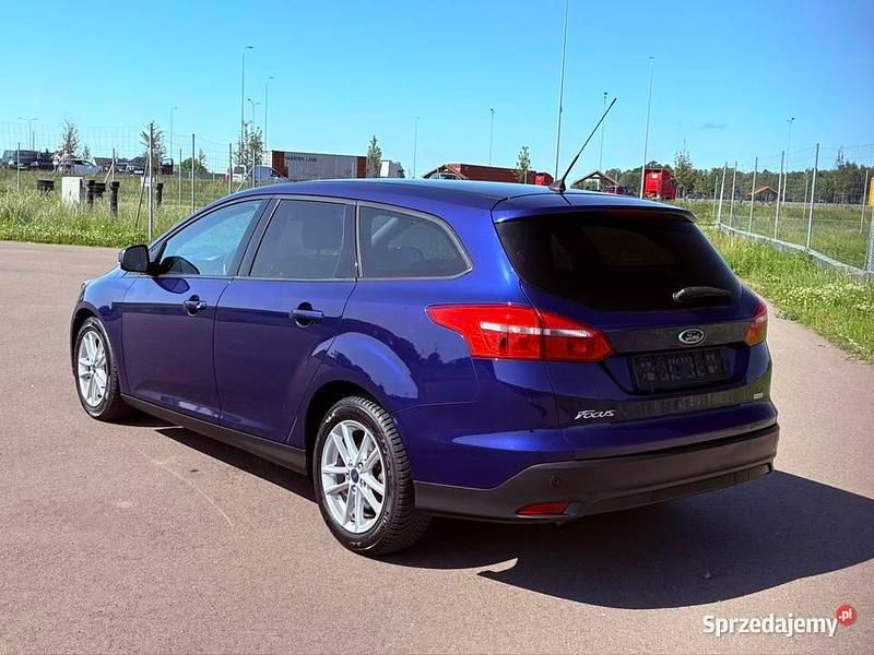 Niebieski Używany 2015 Ford Focus Kombi | 24 900 zł (Uczciwa cena) - Obraz 1/4