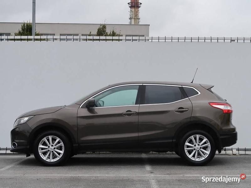 Używany Nissan Qashqai 2015 Złoty SUV