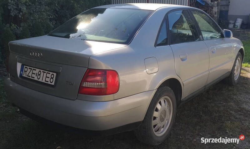 Używany 1999 Audi A4 | 8800 zł - Obraz 1/4