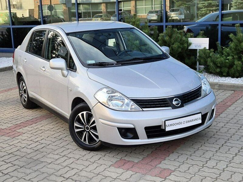 Srebrny Używany 2007 Nissan Tiida Sedan/Limuzyna | 7500 zł - Obraz 1/4