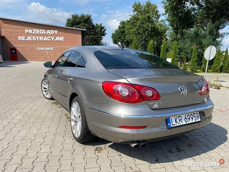 Używany VW Passat 2009 Beżowy Coupe