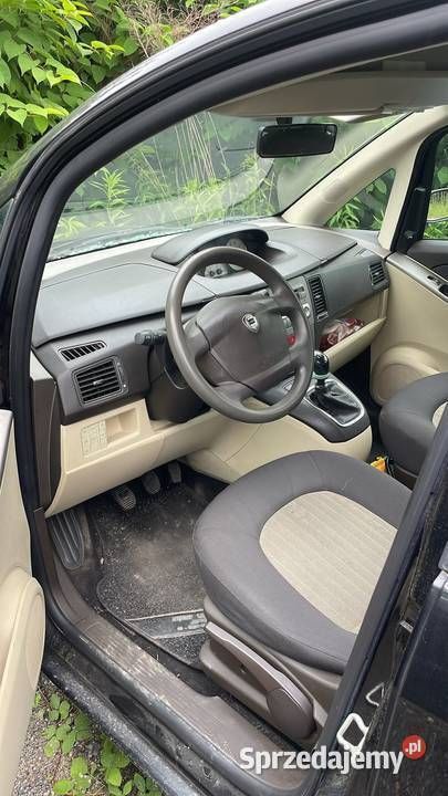 Używany Lancia Musa 2007 Czarny Minivan