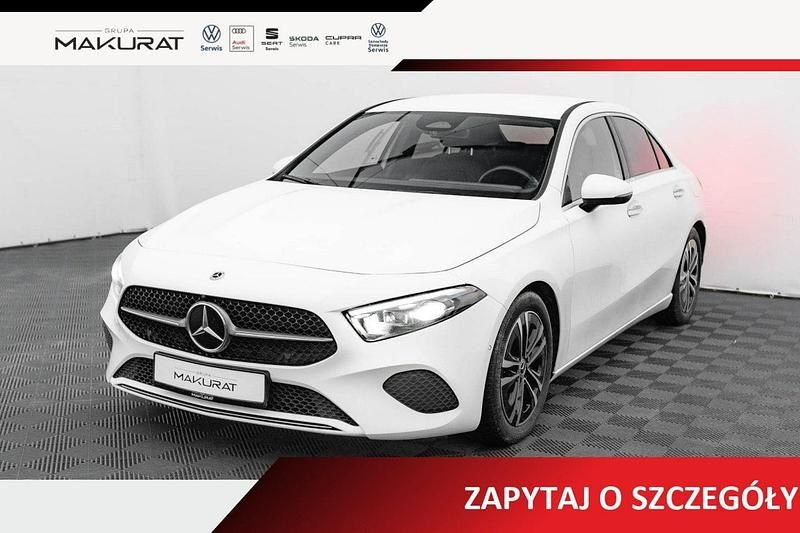 Używany Mercedes A200 150 KM (110 kW) 2023 Biały (metalik) Sedan/Limuzyna