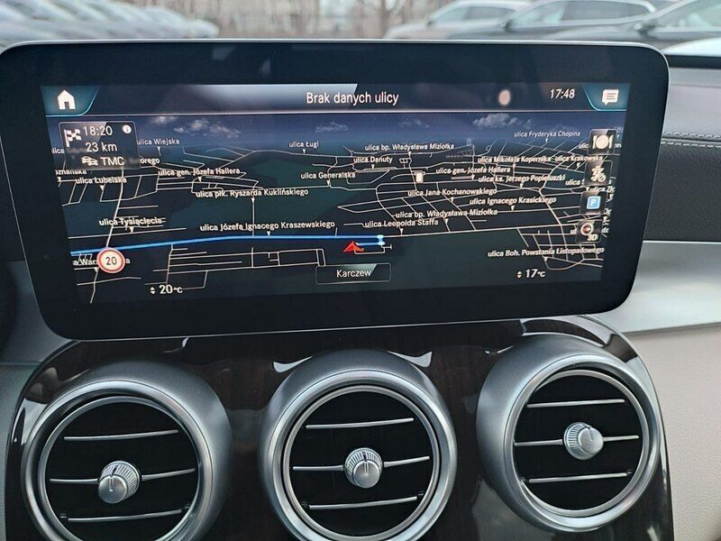 Używany Mercedes GLC200 197 KM (144 kW) 2020 Niebieski ciemny (metalik) SUV