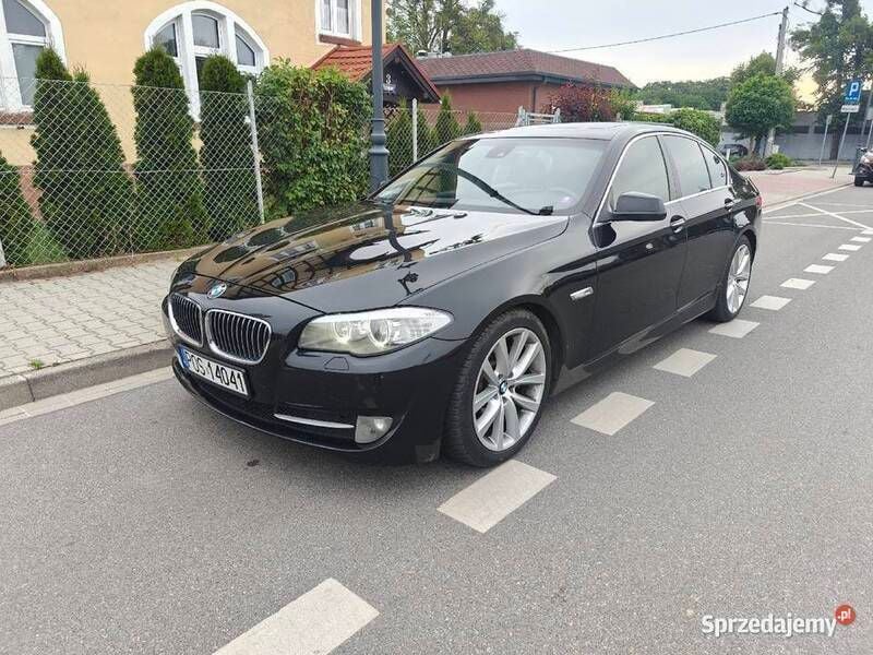 Używany BMW 530 2011 Czarny Sedan/Limuzyna