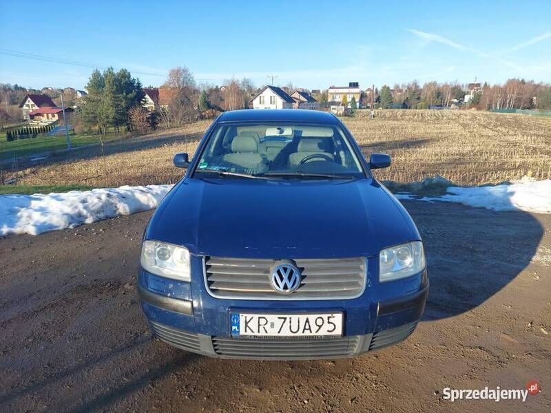 Używany VW Passat 2001 Granatowy Sedan/Limuzyna