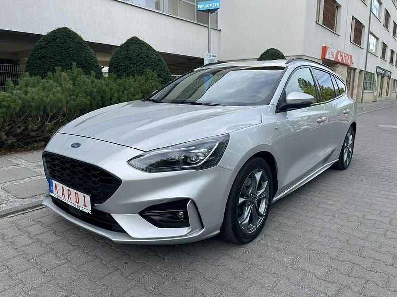 Srebrny Używany 2020 Ford Focus ST-Line Kombi | 52 999 zł (Dość drogi) - Obraz 1/4