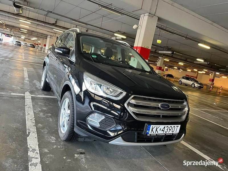 Używany Ford Kuga 2017 Czarny SUV