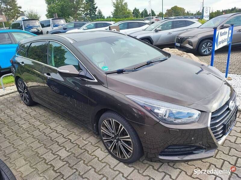 Używany Hyundai i40 2017 Brązowy Sedan/Limuzyna