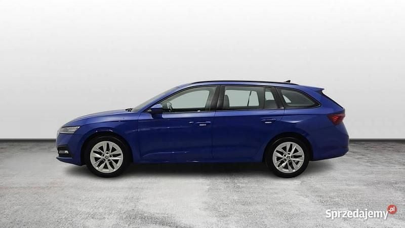 Używany Skoda Octavia Ambition 115 KM (84 kW) 2022 Niebieski Kombi