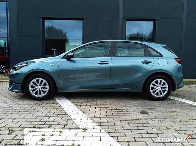 Używany 2023 Kia Ceed 2 | 67 900 zł (Dość drogi) - Obraz 1/4