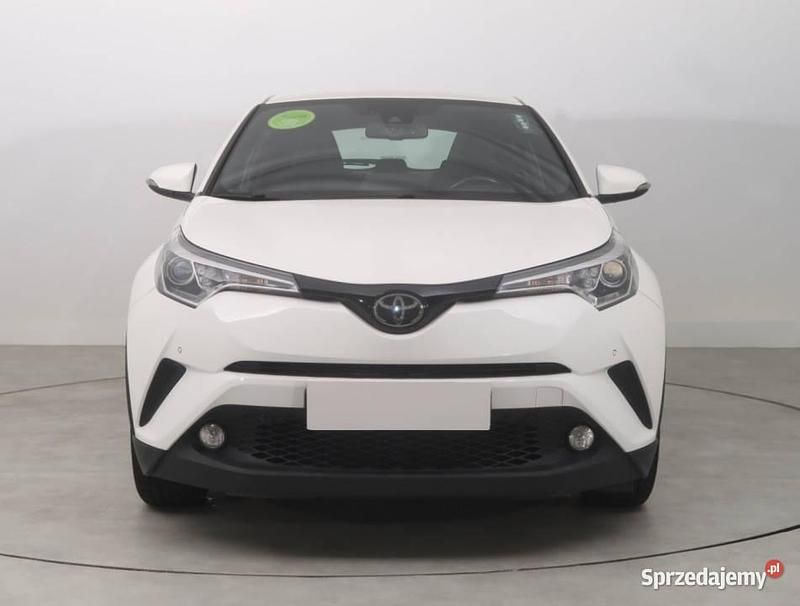 Biały Używany 2018 Toyota C-HR SUV | 69 999 zł (Uczciwa cena) - Obraz 1/4
