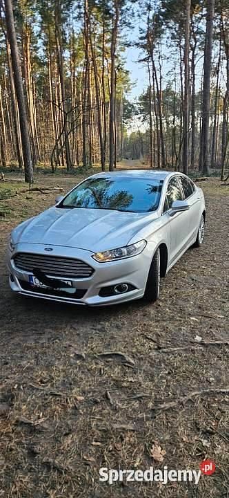 Używany Ford Fusion 2014 Srebrny Sedan/Limuzyna