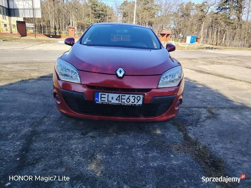 Używany Renault Mégane III 2009 Czerwony Hatchback