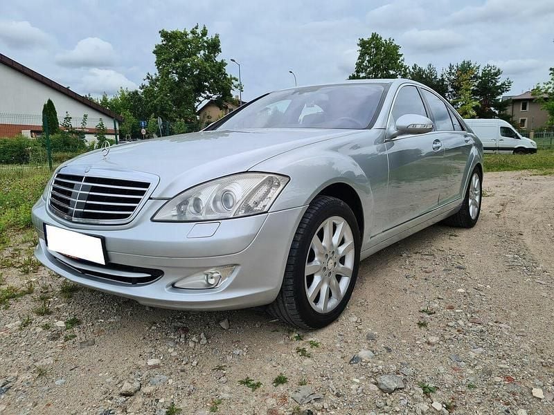 Srebrny Używany 2007 Mercedes S420 Sedan/Limuzyna | 33 550 zł - Obraz 1/4