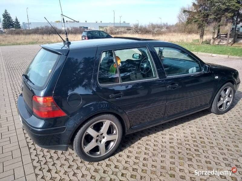 Granatowy Używany 2003 VW Golf IV Hatchback | 13 500 zł - Obraz 1/4