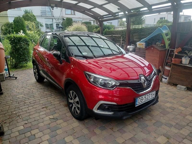Czerwony Używany 2017 Renault Captur SUV | 47 970 zł (Uczciwa cena) - Obraz 1/4