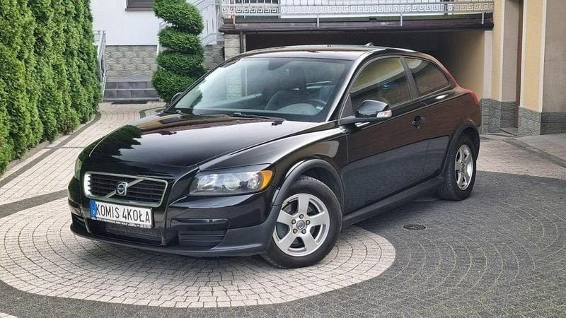 Czarny Używany 2010 Volvo C30 Hatchback | 15 900 zł (Uczciwa cena) - Obraz 1/4