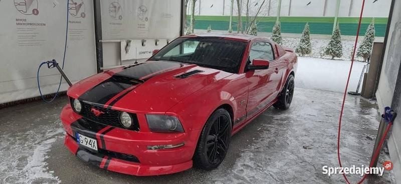 Używany Ford Mustang GT 2007 Czerwony Coupe