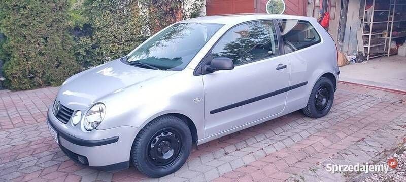 Używany VW Polo 2004 Srebrny Hatchback