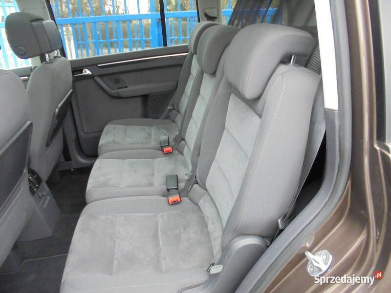 Używany VW Touran Highline 140 KM (102 kW) 2012 Brązowy Minivan