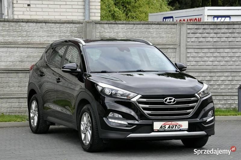 Używany Hyundai Tucson Premium 116 KM (85 kW) 2016 Czarny SUV