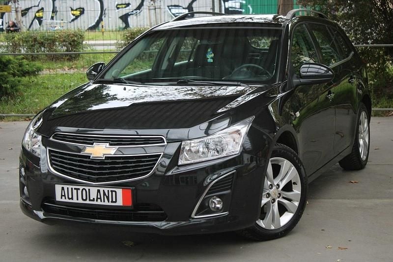 Czarny (metalik) Używany 2013 Chevrolet Cruze Kombi | 25 555 zł (Uczciwa cena) - Obraz 1/4