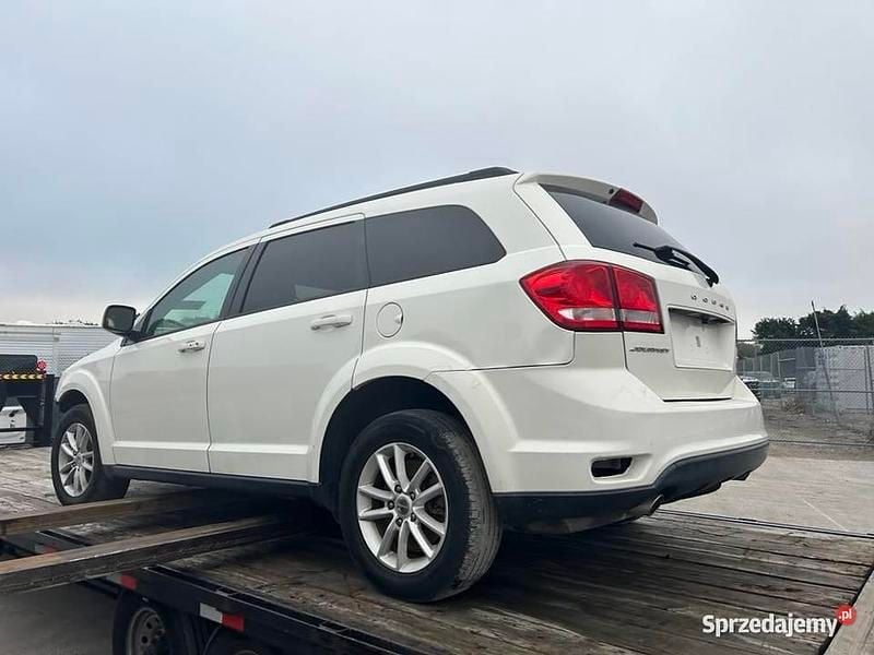 Używany 2016 Dodge Journey SUV | 30 000 zł - Obraz 1/4