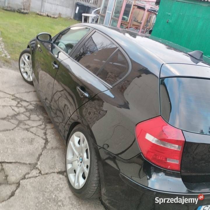 Czarny Używany 2004 BMW 120 Hatchback | 17 300 zł (Drogi) - Obraz 1/4