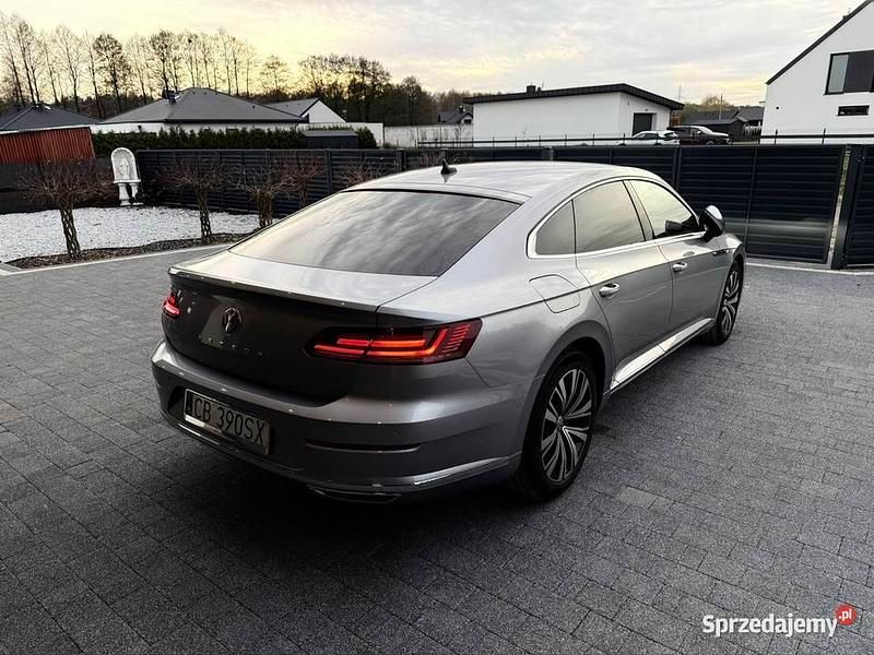 Używany VW Arteon 2019 Srebrny Sedan/Limuzyna