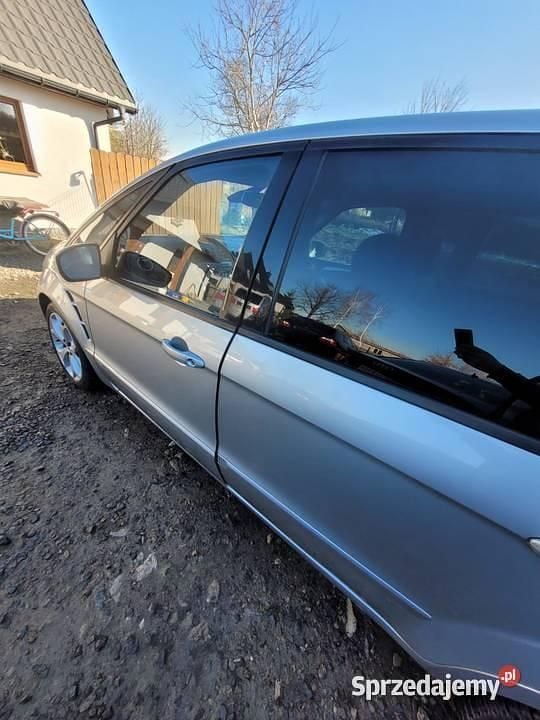 Używany Ford S-MAX S 2010 Minivan