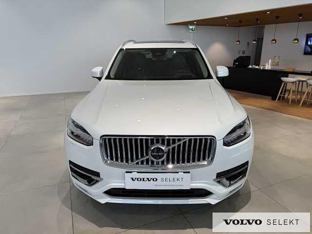 Używany Volvo XC90 250 KM (183 kW) 2025 Biały SUV