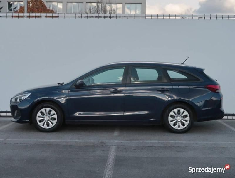 Używany Hyundai i30 2018 Niebieski Kombi