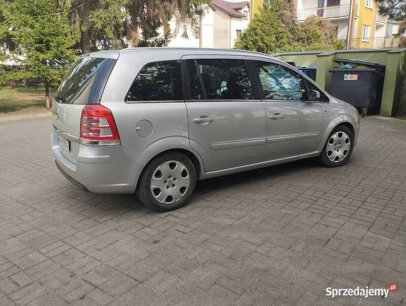 Używany Opel Zafira Cosmo 2009 Srebrny Minivan