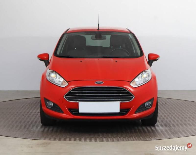 Czerwony Używany 2015 Ford Fiesta Hatchback | 25 999 zł (Uczciwa cena) - Obraz 1/4