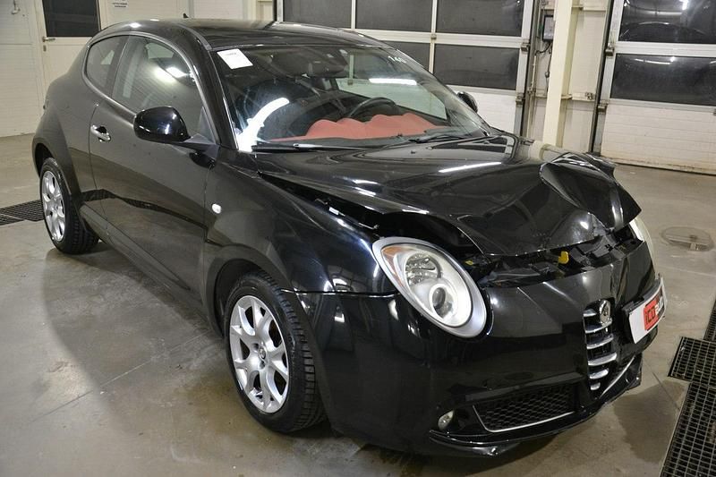 Czarny Używany 2012 Alfa Romeo MiTo Hatchback | 9800 zł - Obraz 1/4