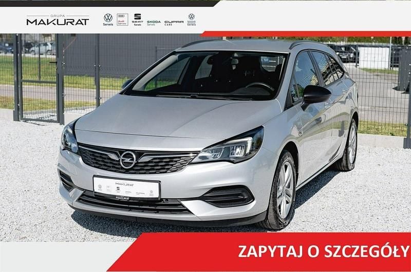 Srebrny (metalik) Używany 2021 Opel Astra Edition Kombi | 43 800 zł (Uczciwa cena) - Obraz 1/4